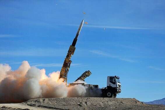 ניסוי בטיל איראני // צילום: AP